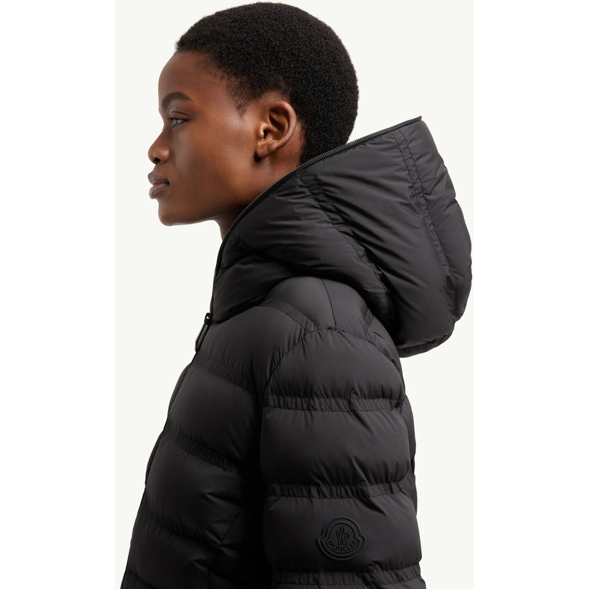 معاطف مونكلير سوداء