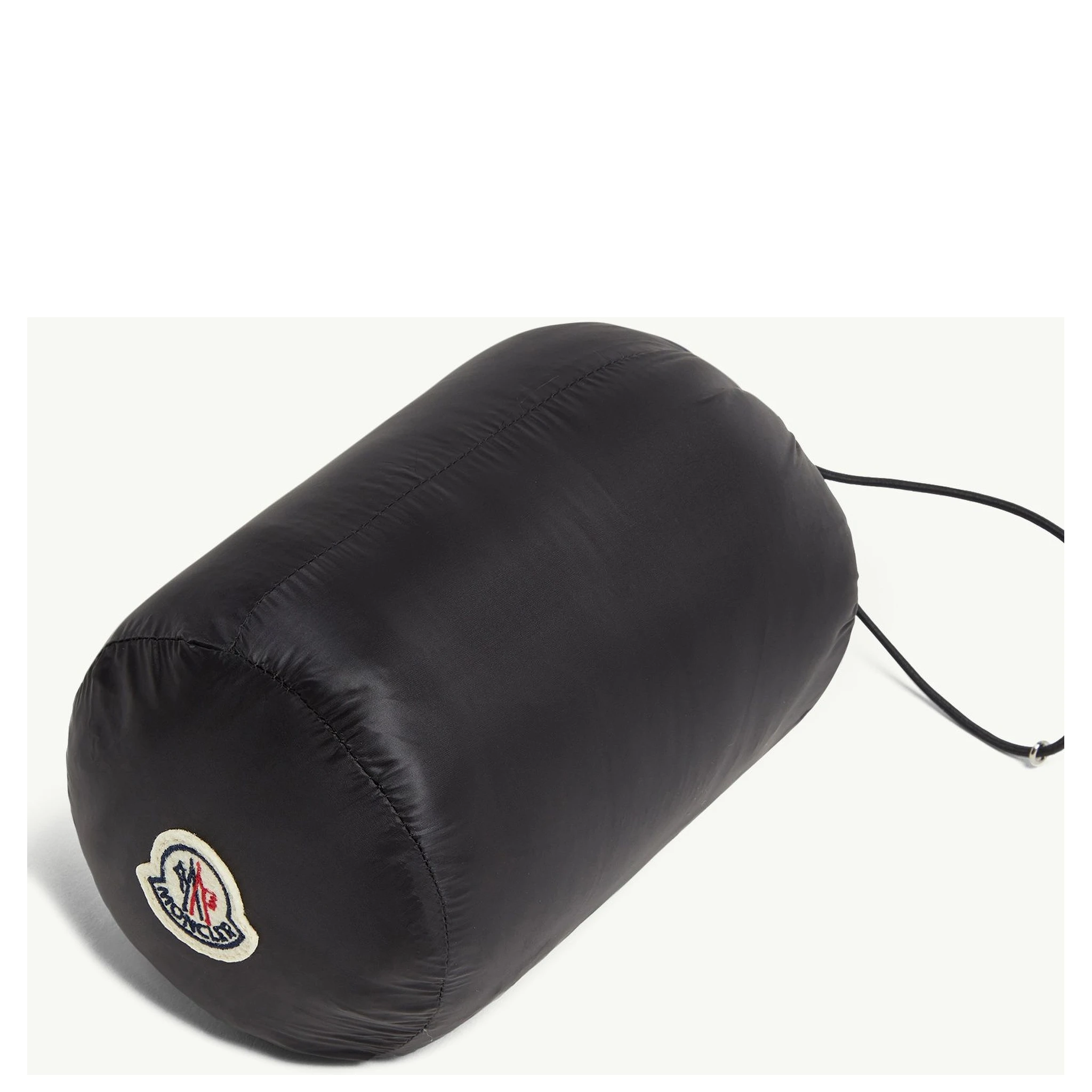 معاطف مونكلير سوداء