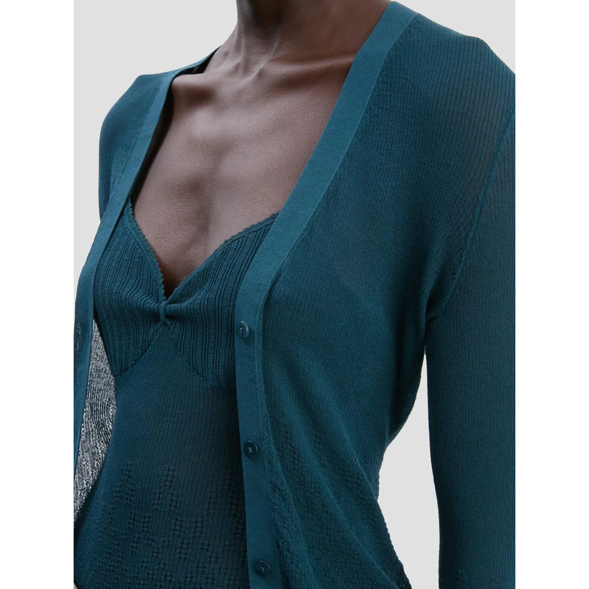 كارديجان من فيكتوريا بيكهام