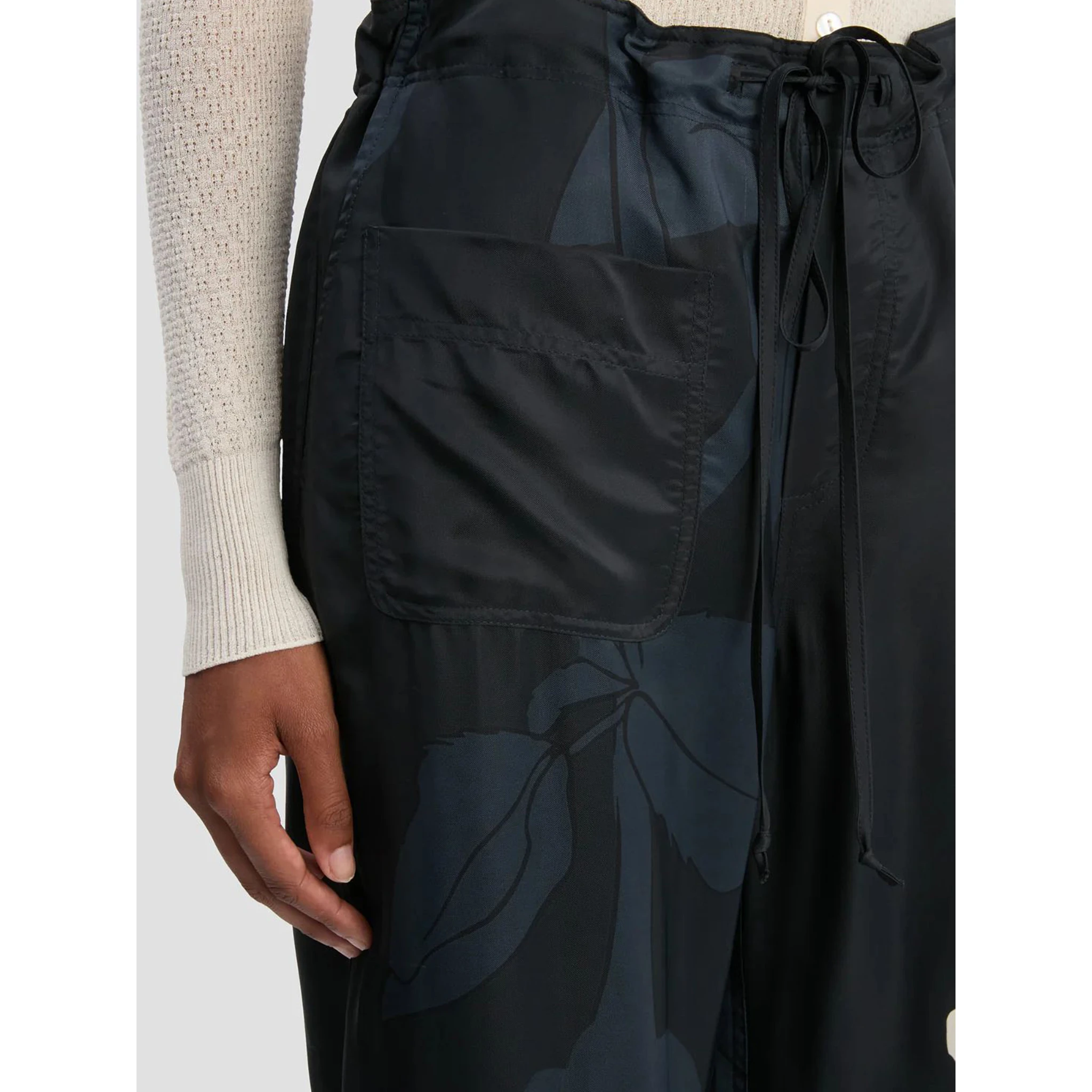 بنطلون فيكتوريا بيكهام