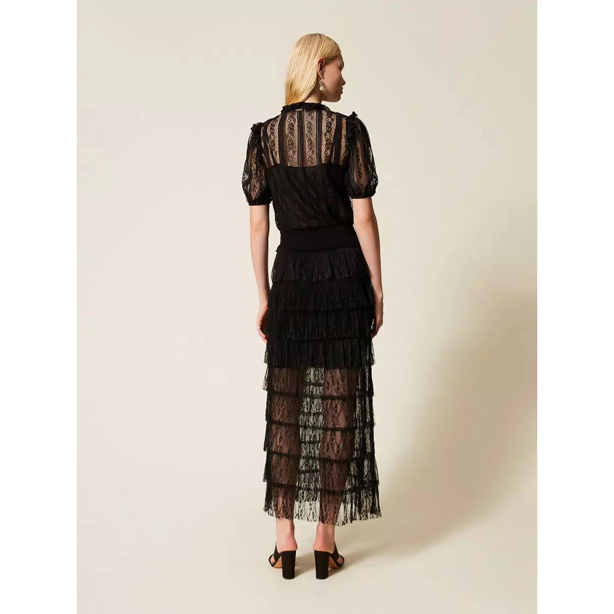 تنورة توينسيت