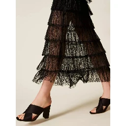 تنورة توينسيت