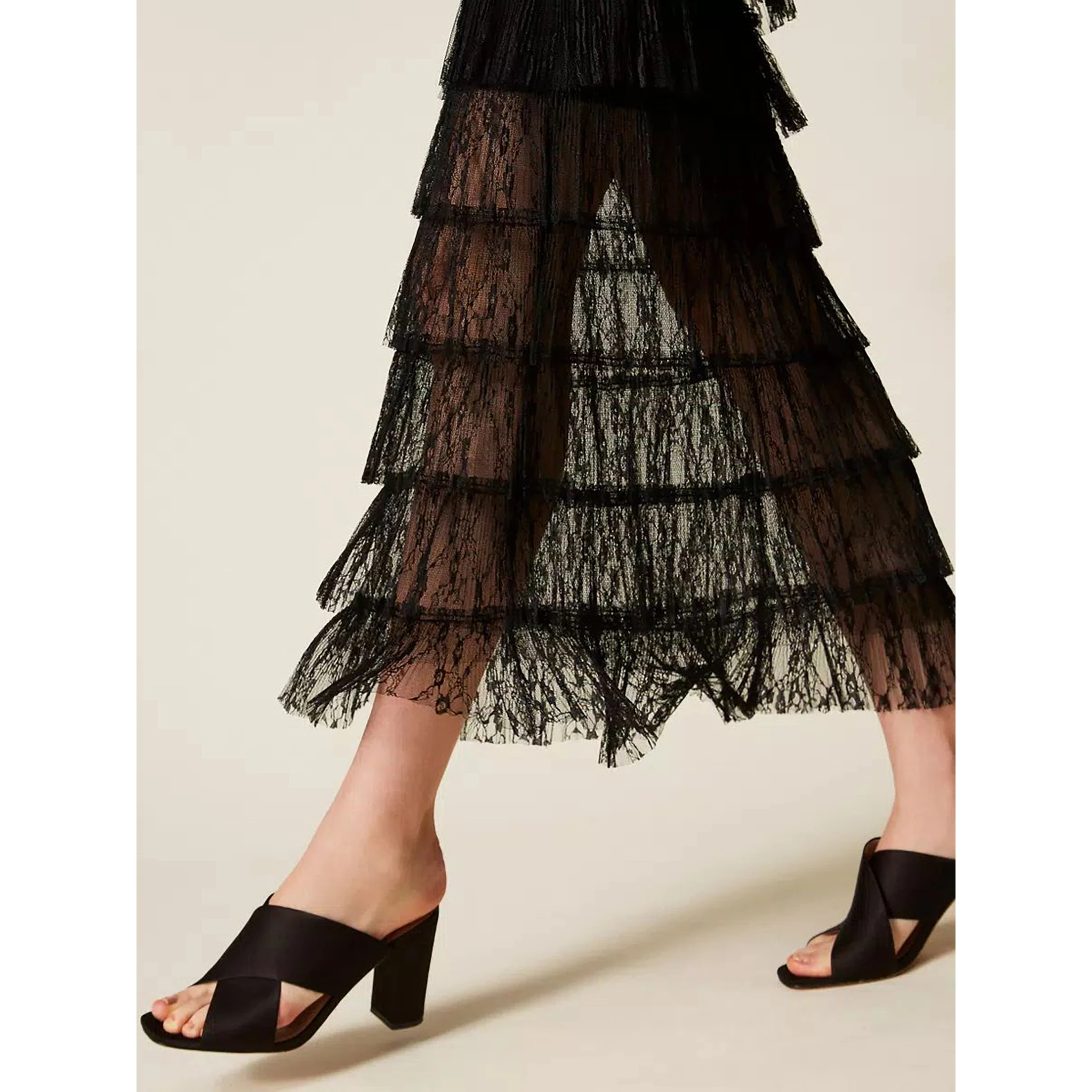 تنورة توينسيت