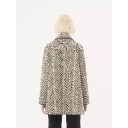 معطف فالنتينو