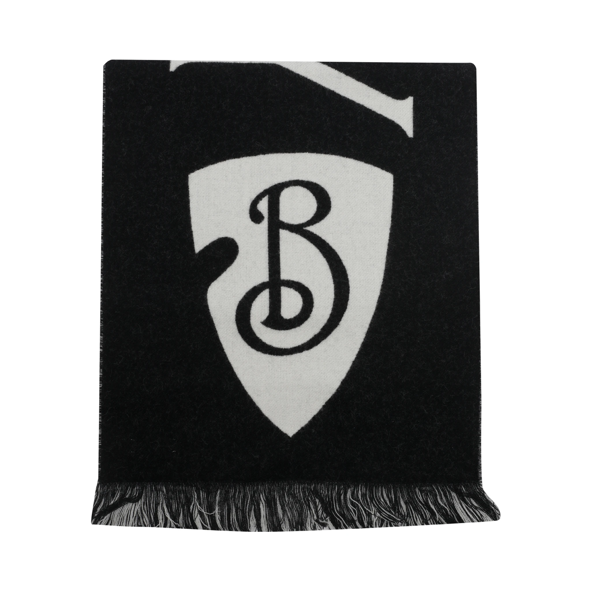 Burberry Scarfs Black