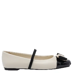 Ferragamo Flat shoes White