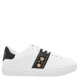 حذاء رياضي أبيض من فرزاتشي