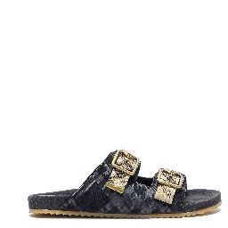 صندل بربري أسود