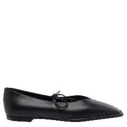 حذاء ألوهاس مسطح أسود