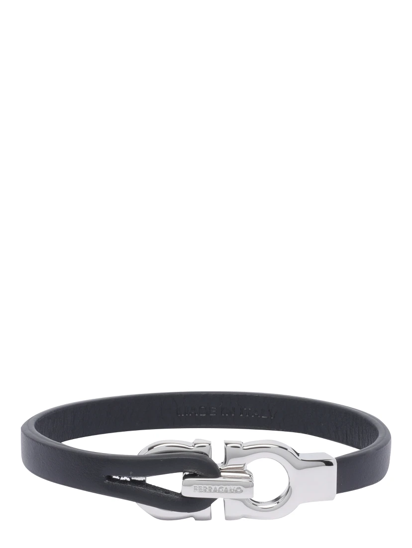 فيراغامو بيجو أسود