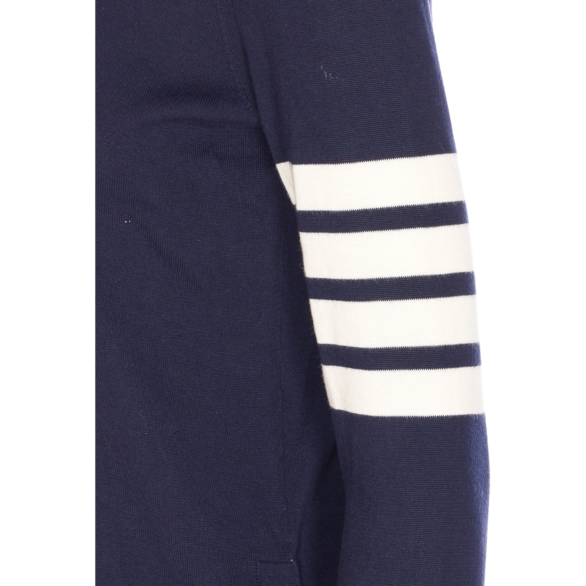 كنزات توم براون