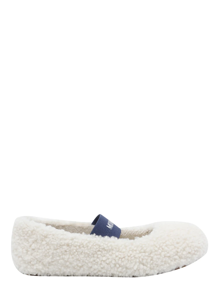Moon Boot Flat shoes White alternative