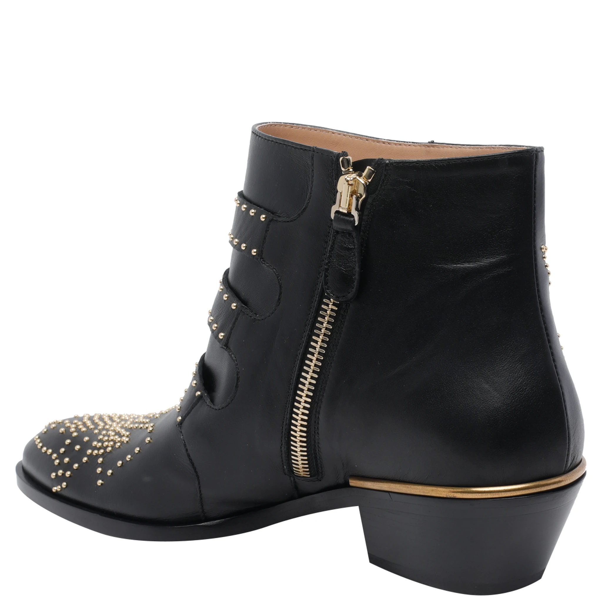 بوت أسود من كلوي