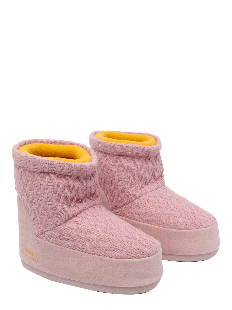 MOON BOOT X GUEST IN RESIDENCE Boots Pink alternative