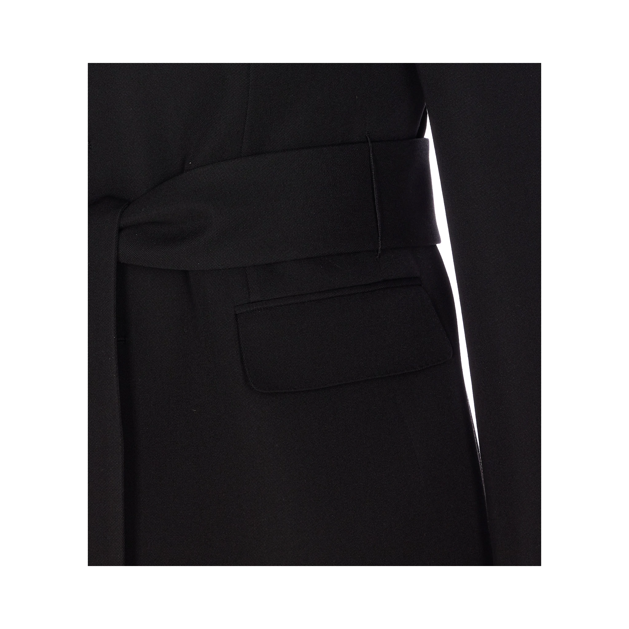 جاكيتات فالنتينو غارافاني سوداء