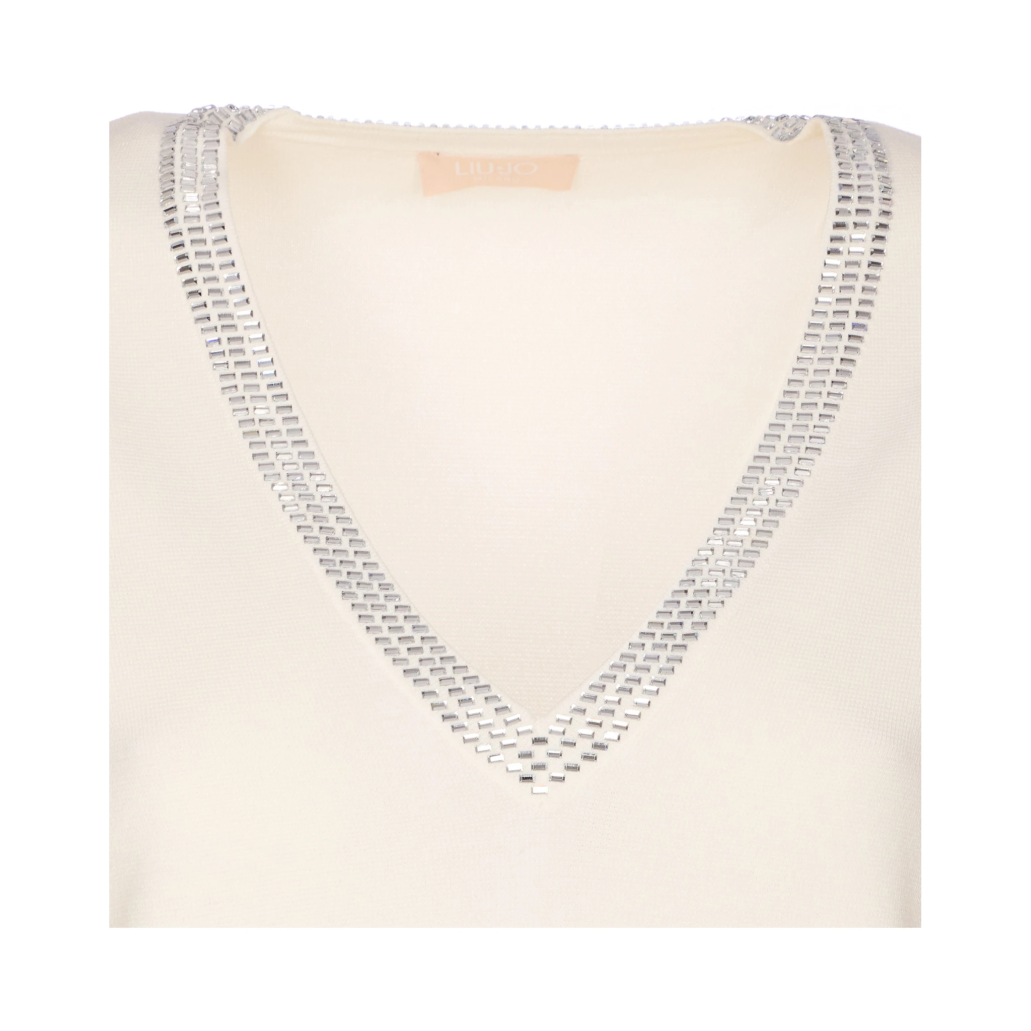 كنزات ليو جو البيضاء