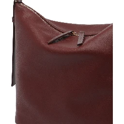 أكياس APC.. حمراء