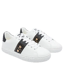 حذاء رياضي أبيض من فرزاتشي