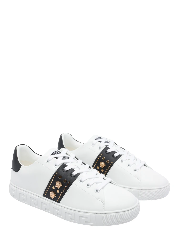 حذاء رياضي أبيض من فرزاتشي alternative