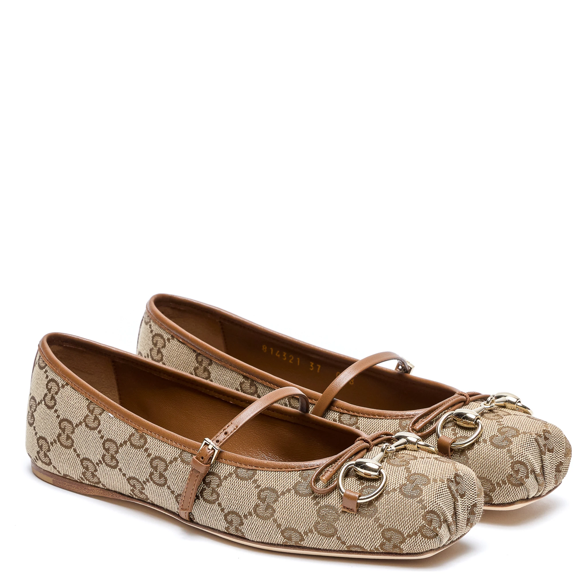 حذاء غوتشي مسطح بيج