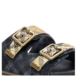 صندل بربري أسود