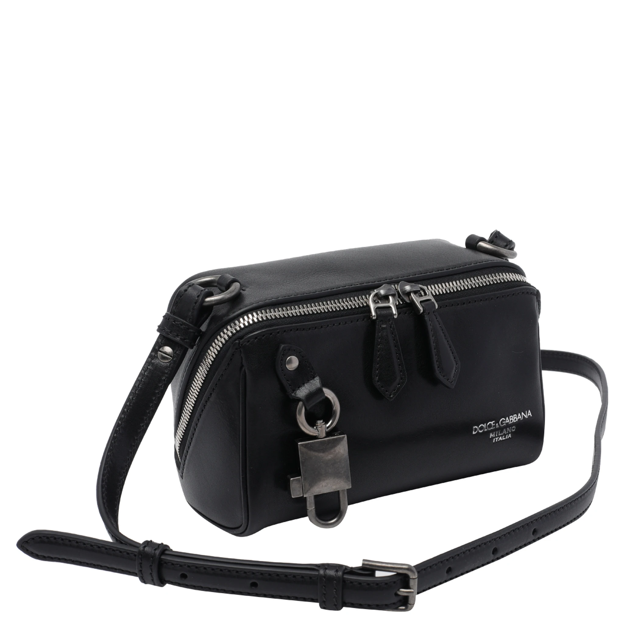 حقائب دولتشي آند غابانا.. أسود