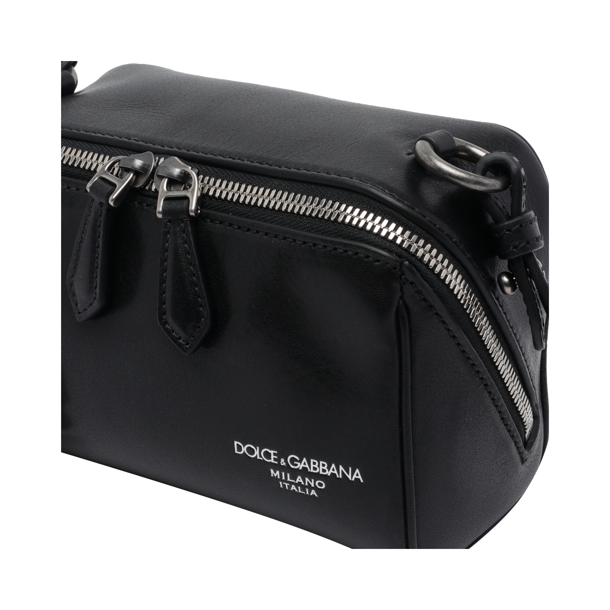 حقائب دولتشي آند غابانا.. أسود