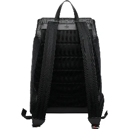 حقيبة ظهر سوداء متوسطة الحجم بشعار GG