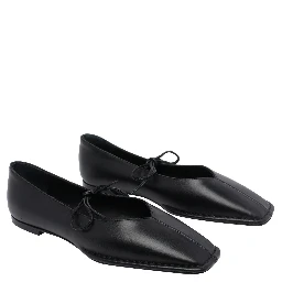 حذاء ألوهاس مسطح أسود