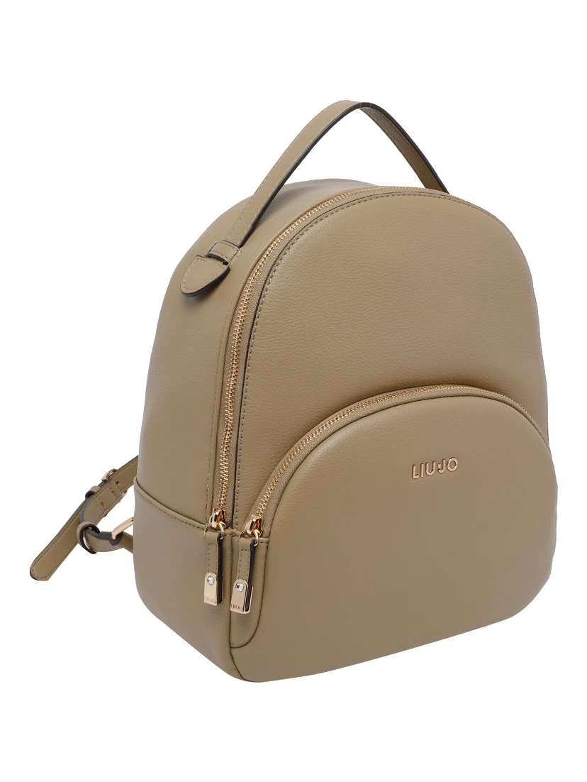 حقائب ليو جو.. خضراء