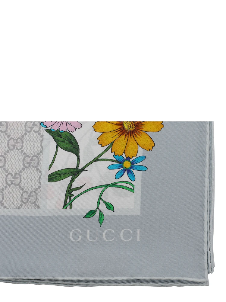 Gucci Scarfs Grey alternative