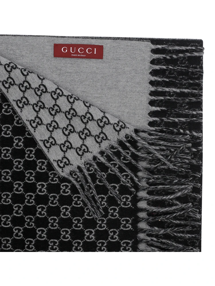 Gucci Scarfs Grey alternative