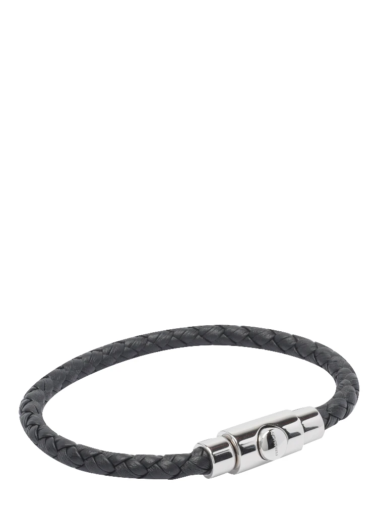 فيراغامو بيجو أسود alternative