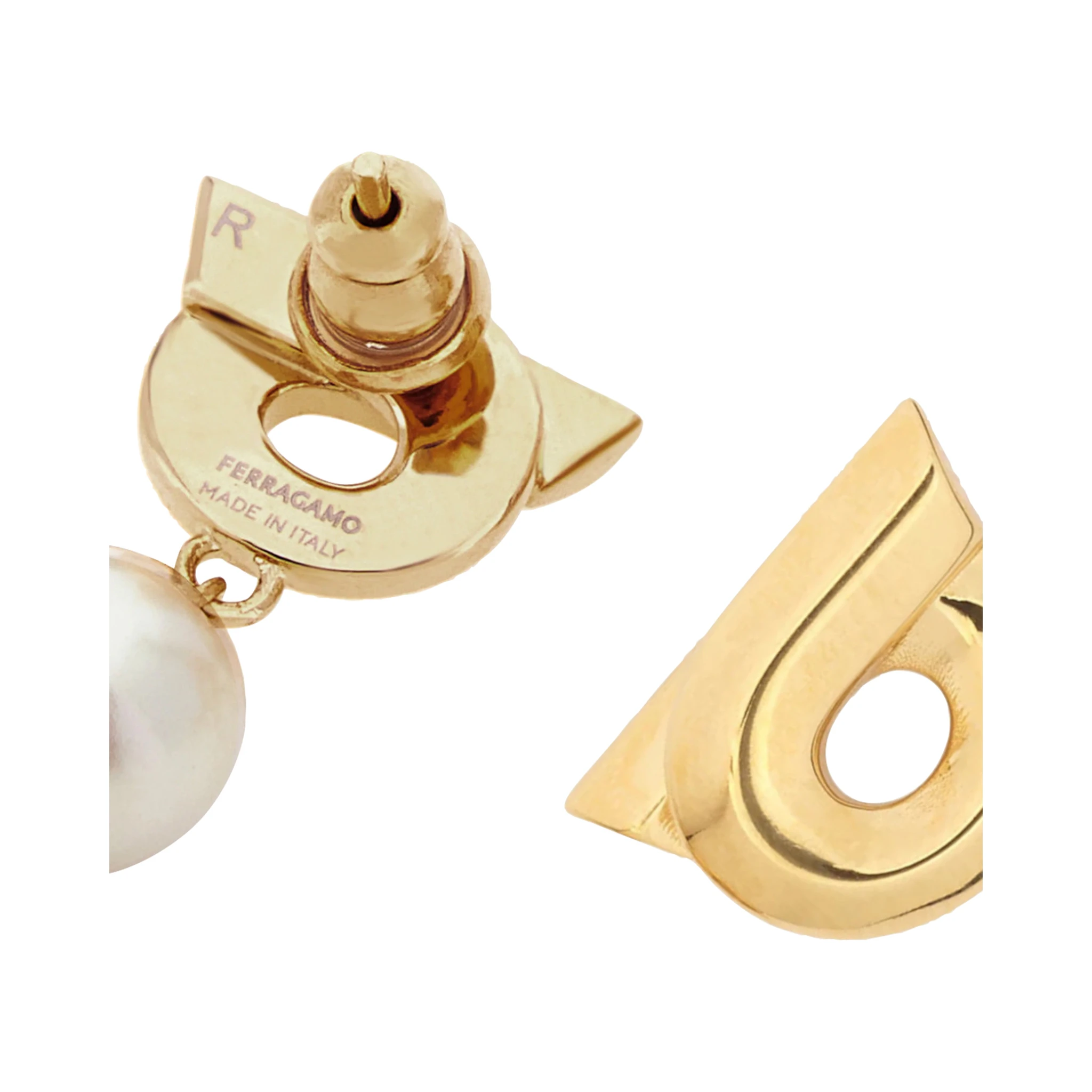 فيراغامو بيجو جولدن