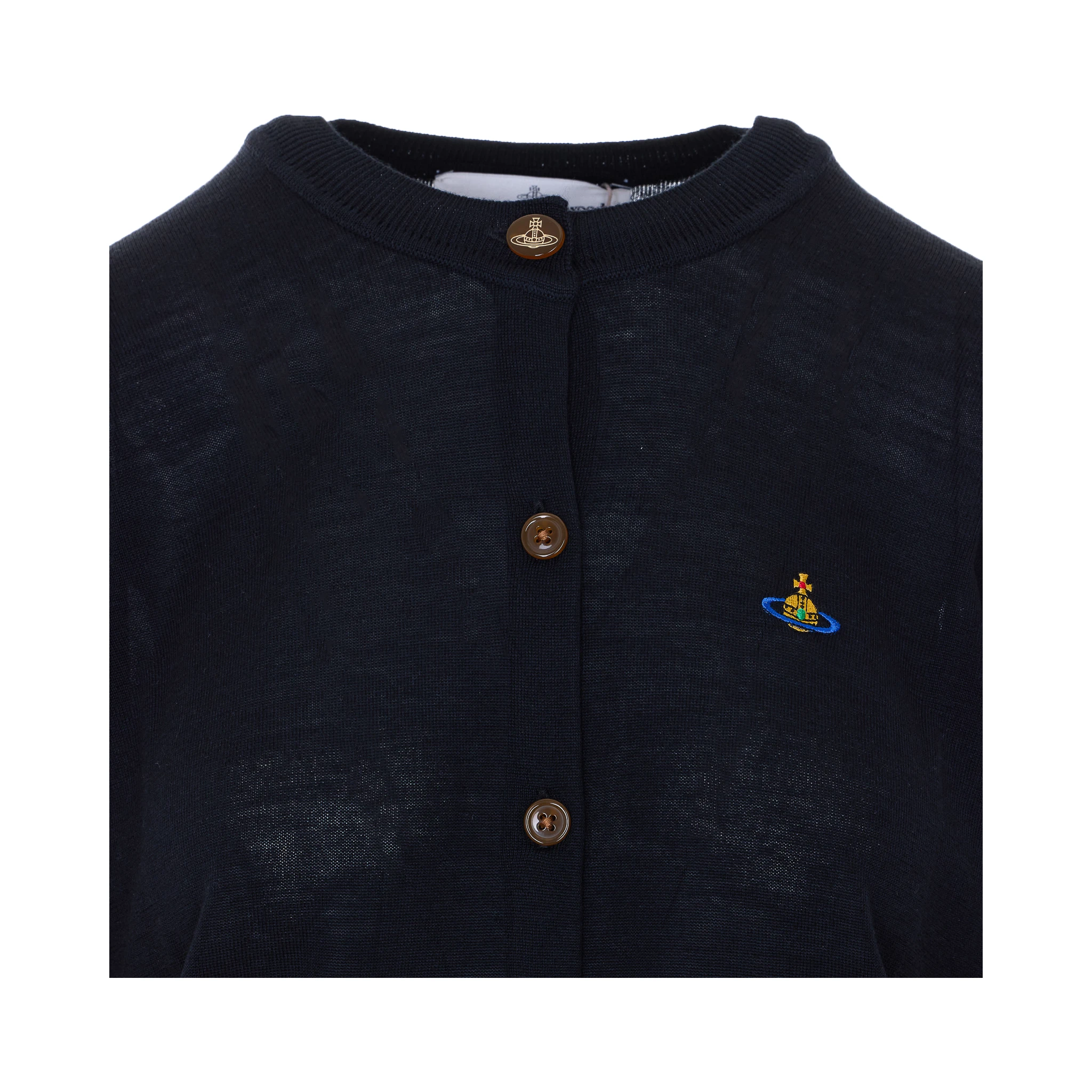 فيفيان ويستوود أسود