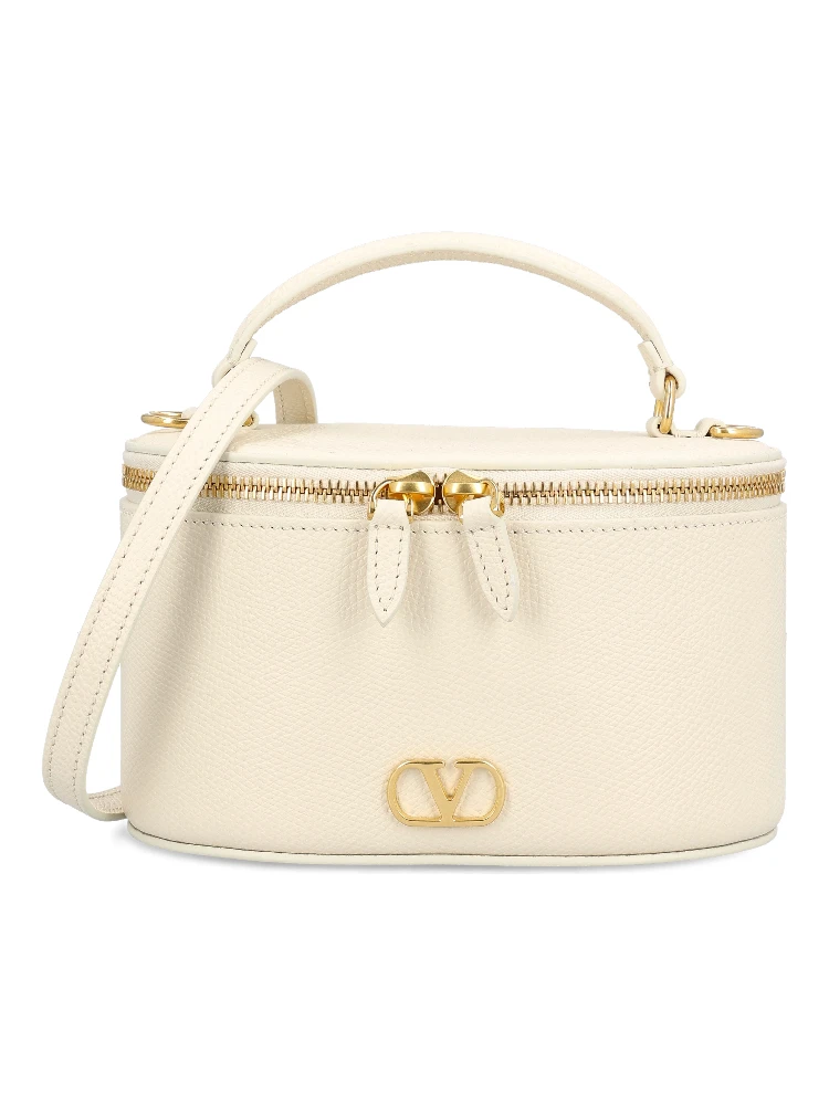 حقائب فالنتينو غارافاني