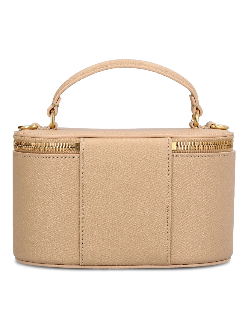 حقائب فالنتينو غارافاني