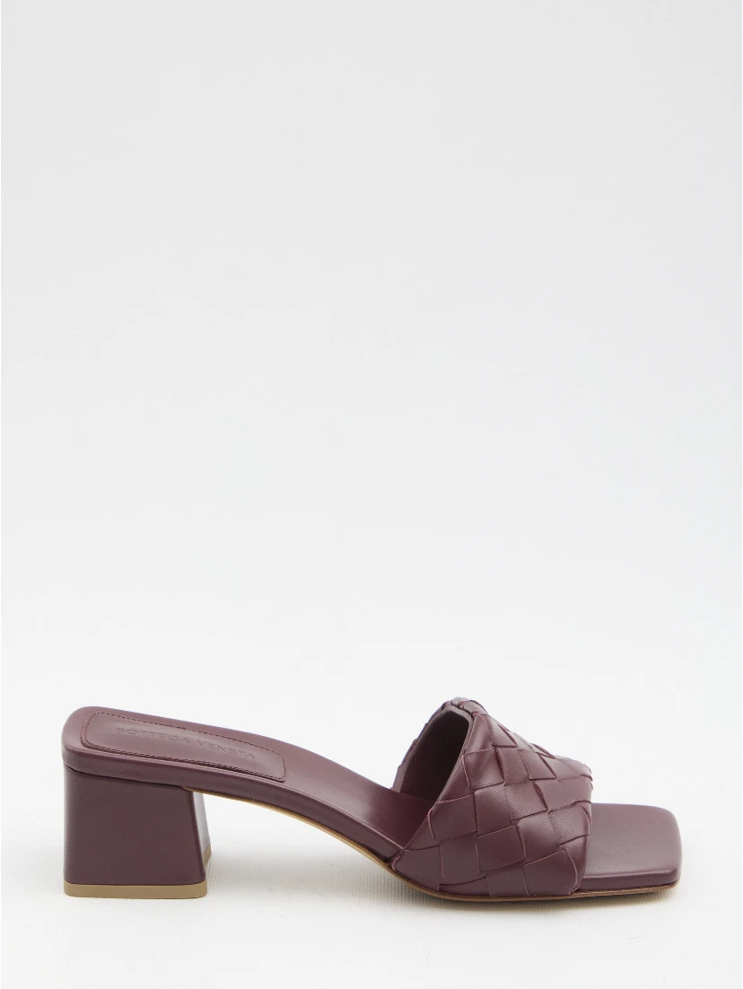 Parco Barolo mules