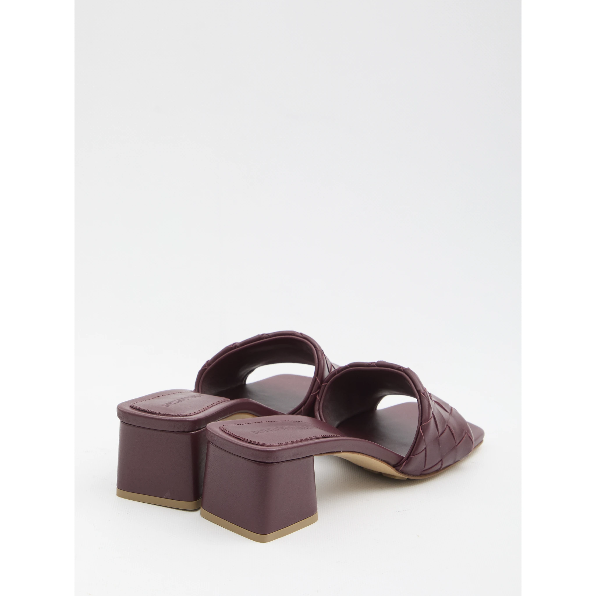 Parco Barolo mules