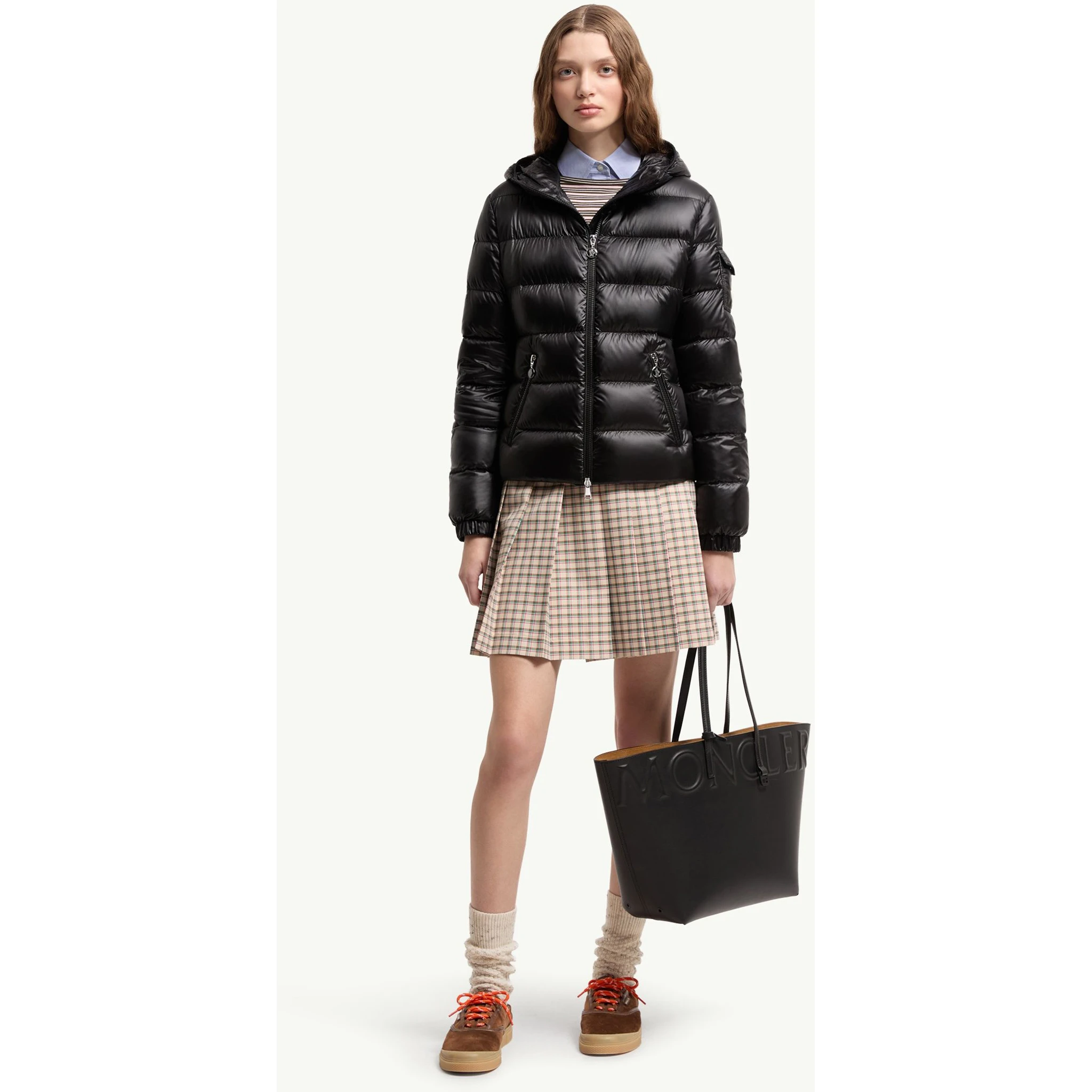 معاطف مونكلير سوداء