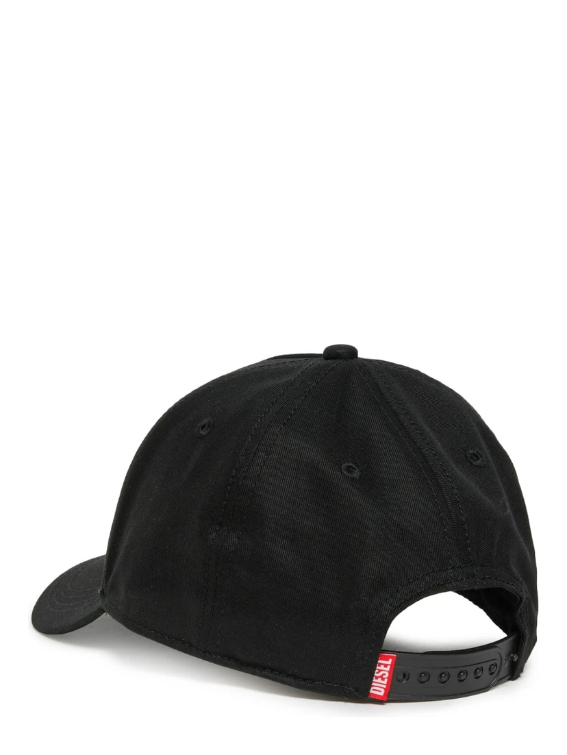 HAT WITH LOGO