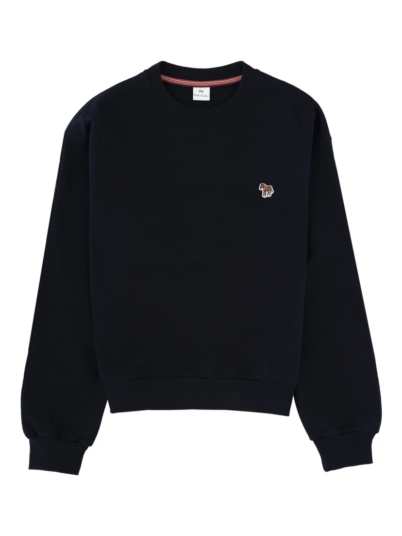 كنزة رياضية بشعار