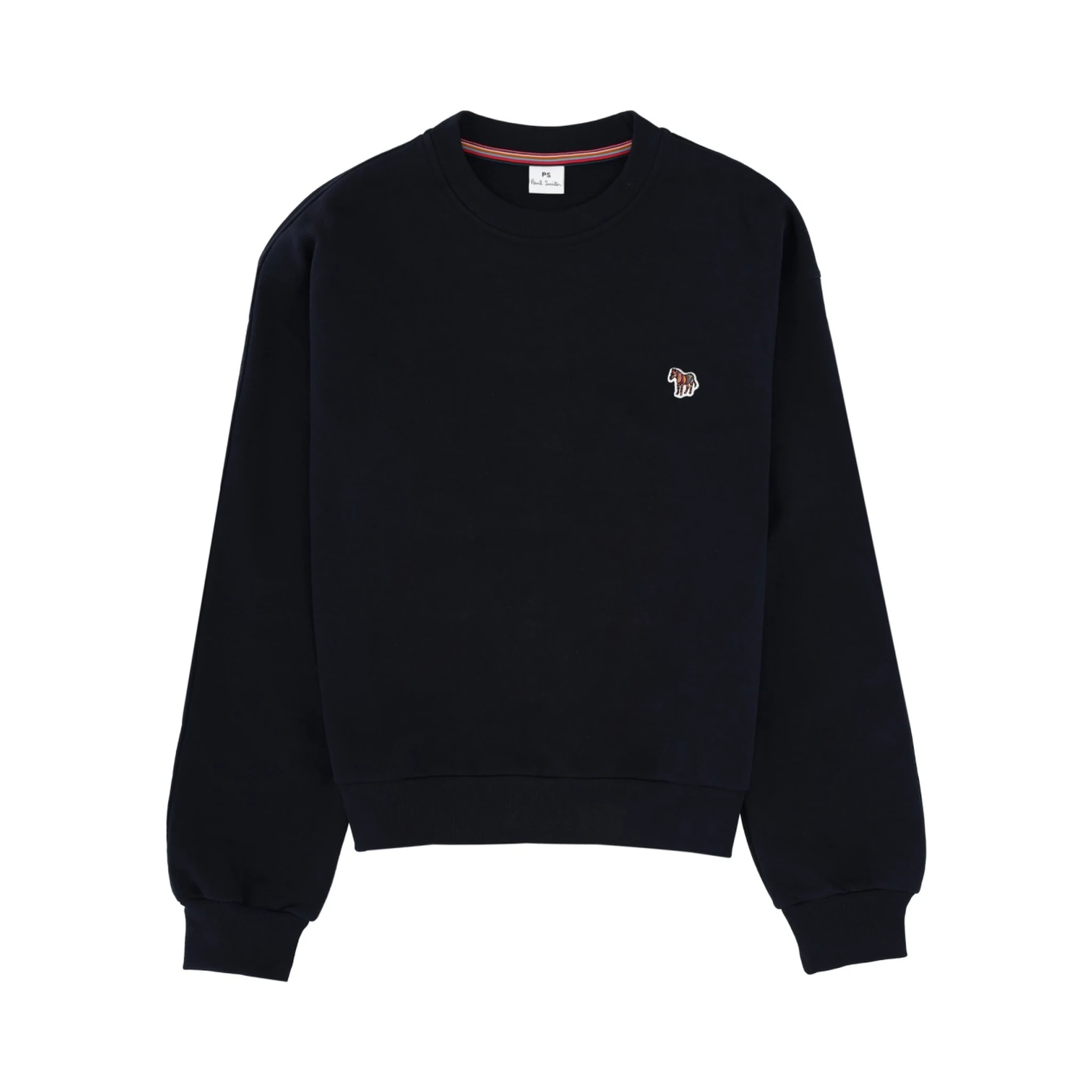 كنزة رياضية بشعار