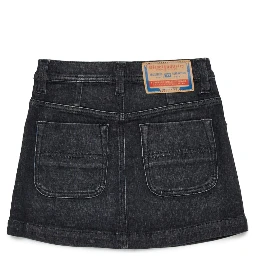 تنورة من الدنيم