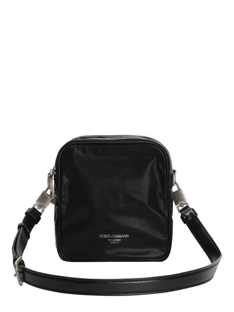 LEATHER BAG.