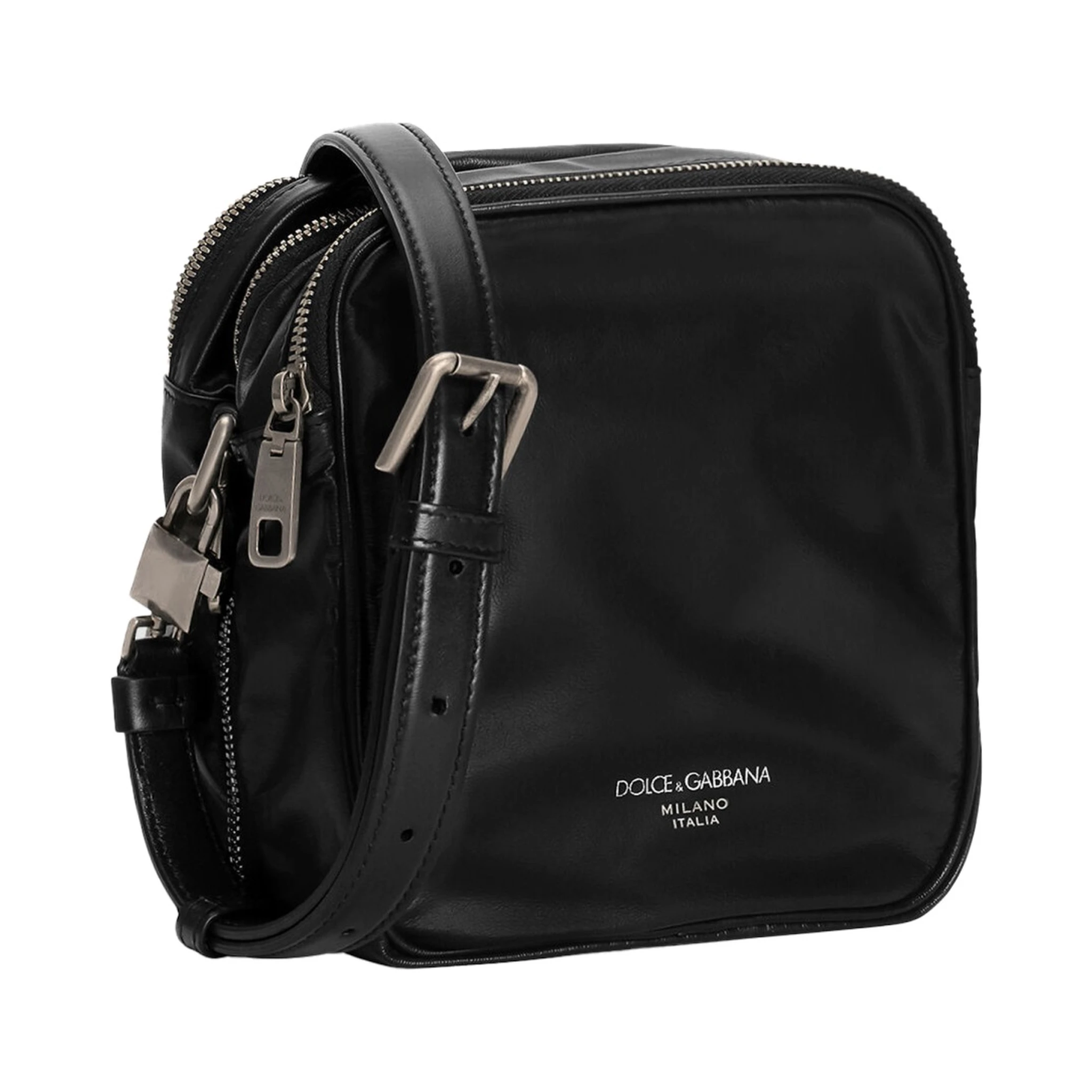 LEATHER BAG.