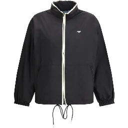 سترة خارجية سوداء من البولياميد