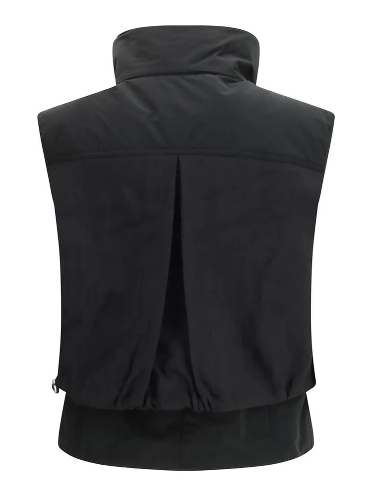 جاكيت أسود بدون أكمام من النايلون alternative