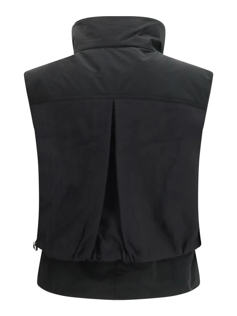 جاكيت أسود بدون أكمام من النايلون