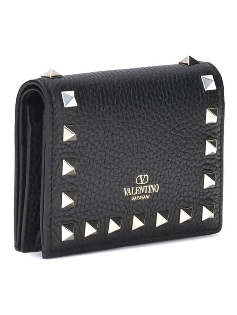 محفظة بوس توروس من جلد العجل الأسود